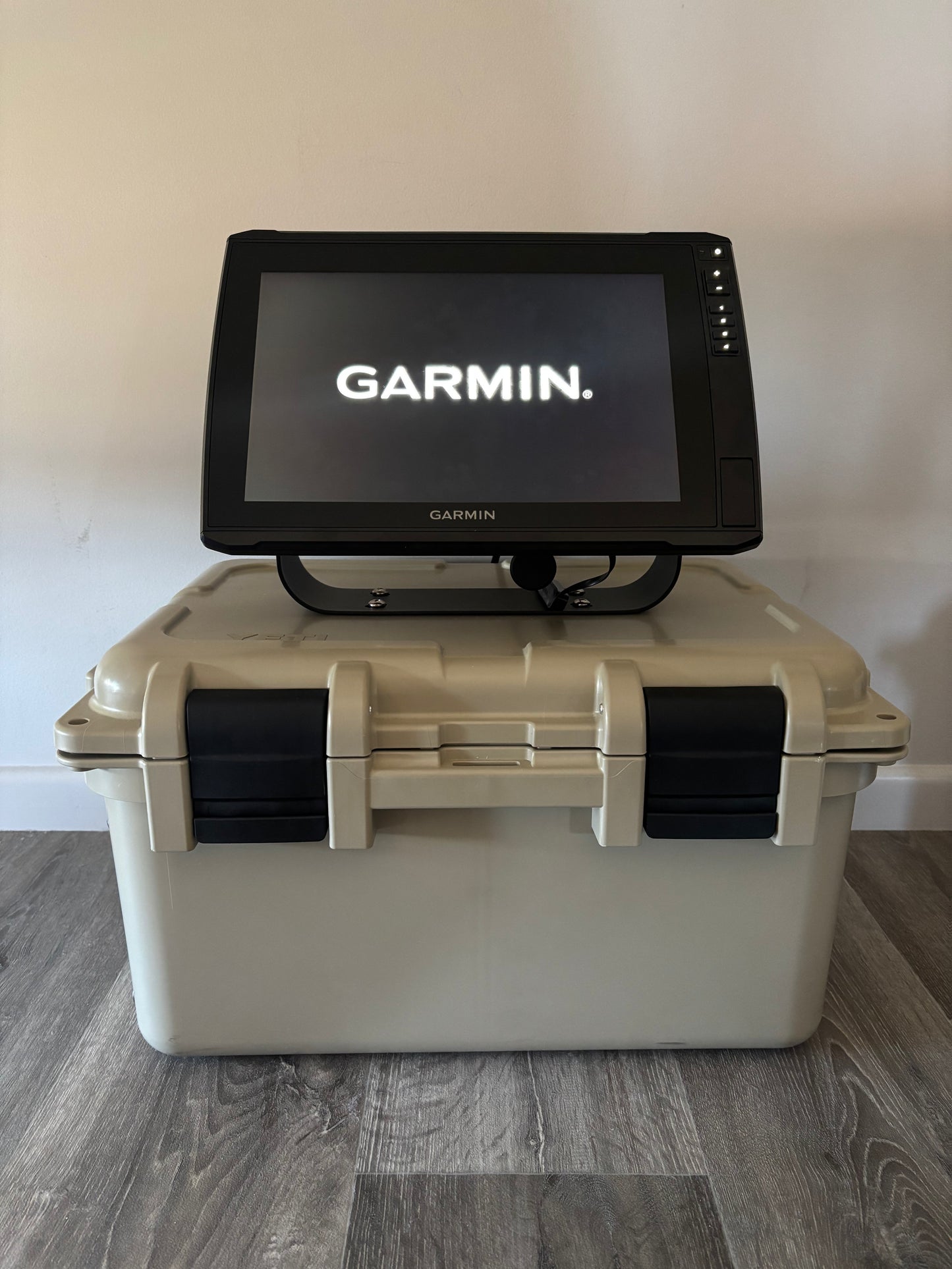 Garmin LiveScope Hire Package — ECHOMAP Ultra 2 + LVS34